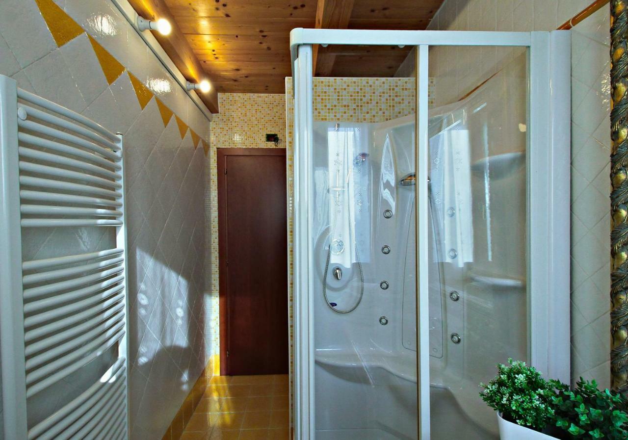 Ca' Leone - Regina Vittoria - Apartment With Pool Mira Buitenkant foto